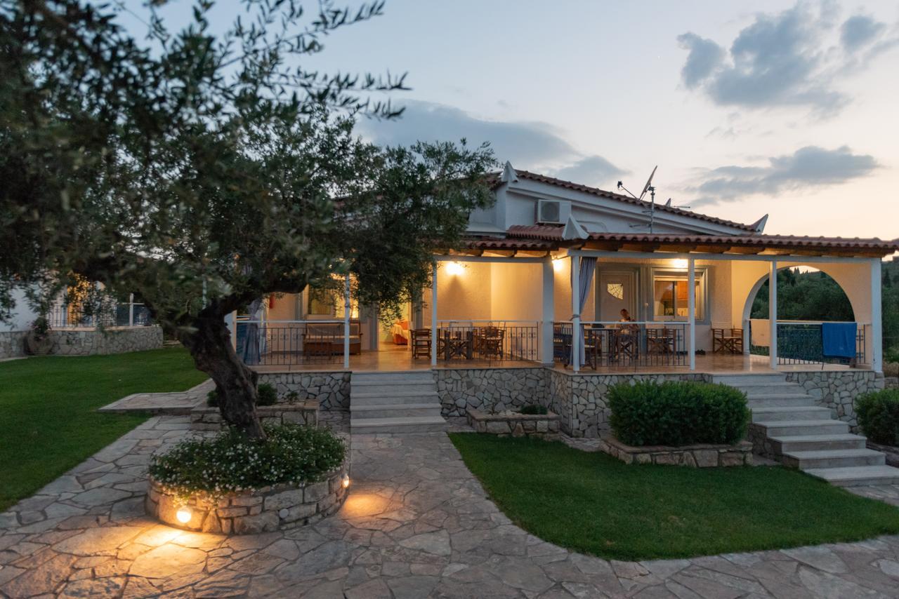 Villa Tasos Koutsoubos Koróni Exterior foto